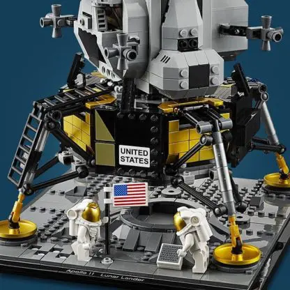 LEGO NASA Apollo 11 Lunar Lander - Image 5