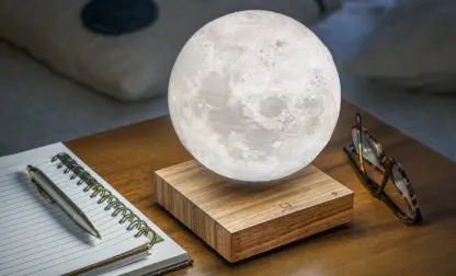 Smart Moon Lamp - Image 4