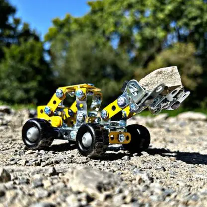Eitech Wheel Loader Mini - Metal Construction kit 157 parts - Image 2